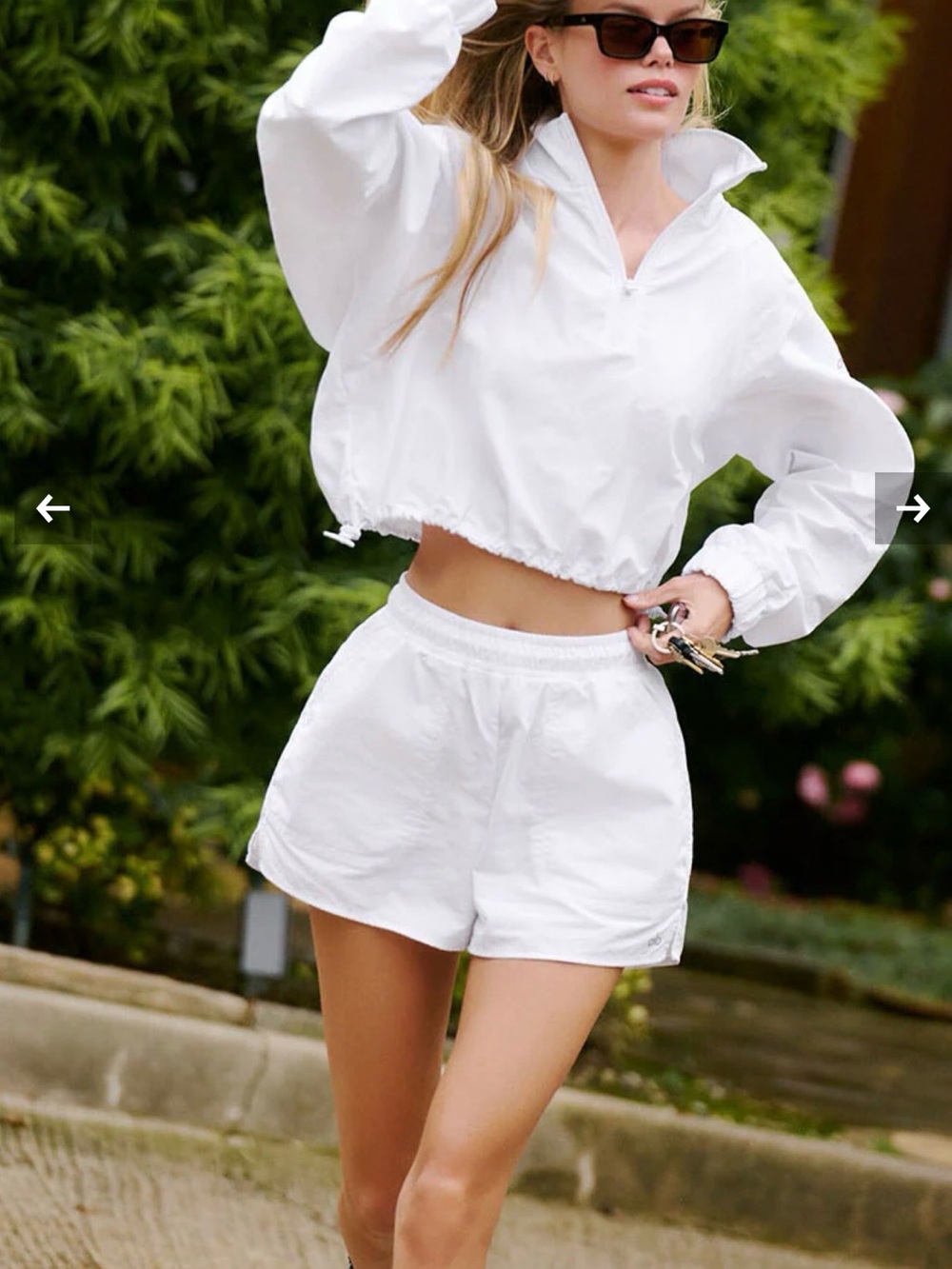 Women’s ALO alumni White Drawstring Shorts  XS